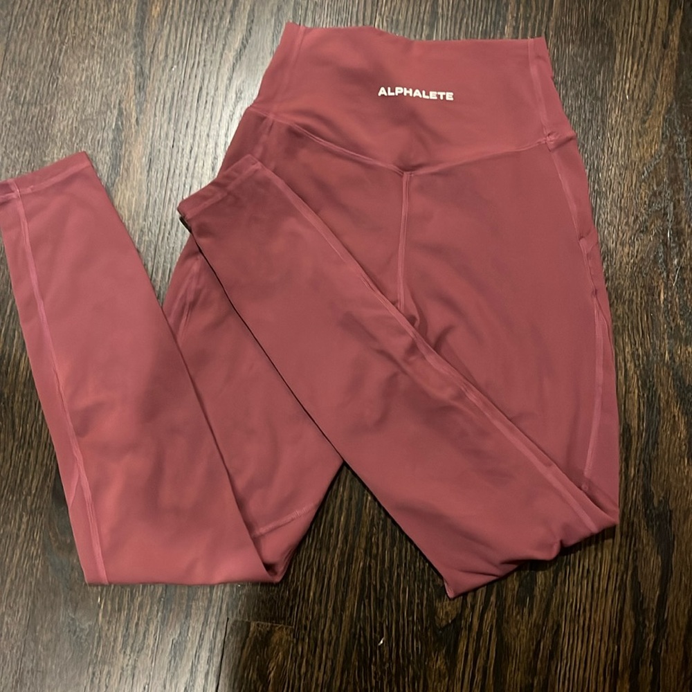 Alphalete Pocket Leggings